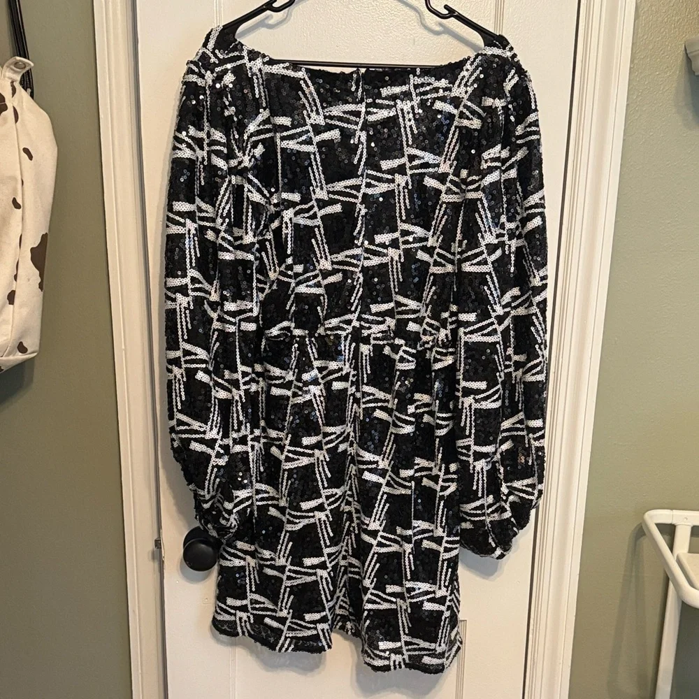 Eloquii Black and White Sequin Long Sleeve Dress - Picture 3 of 4